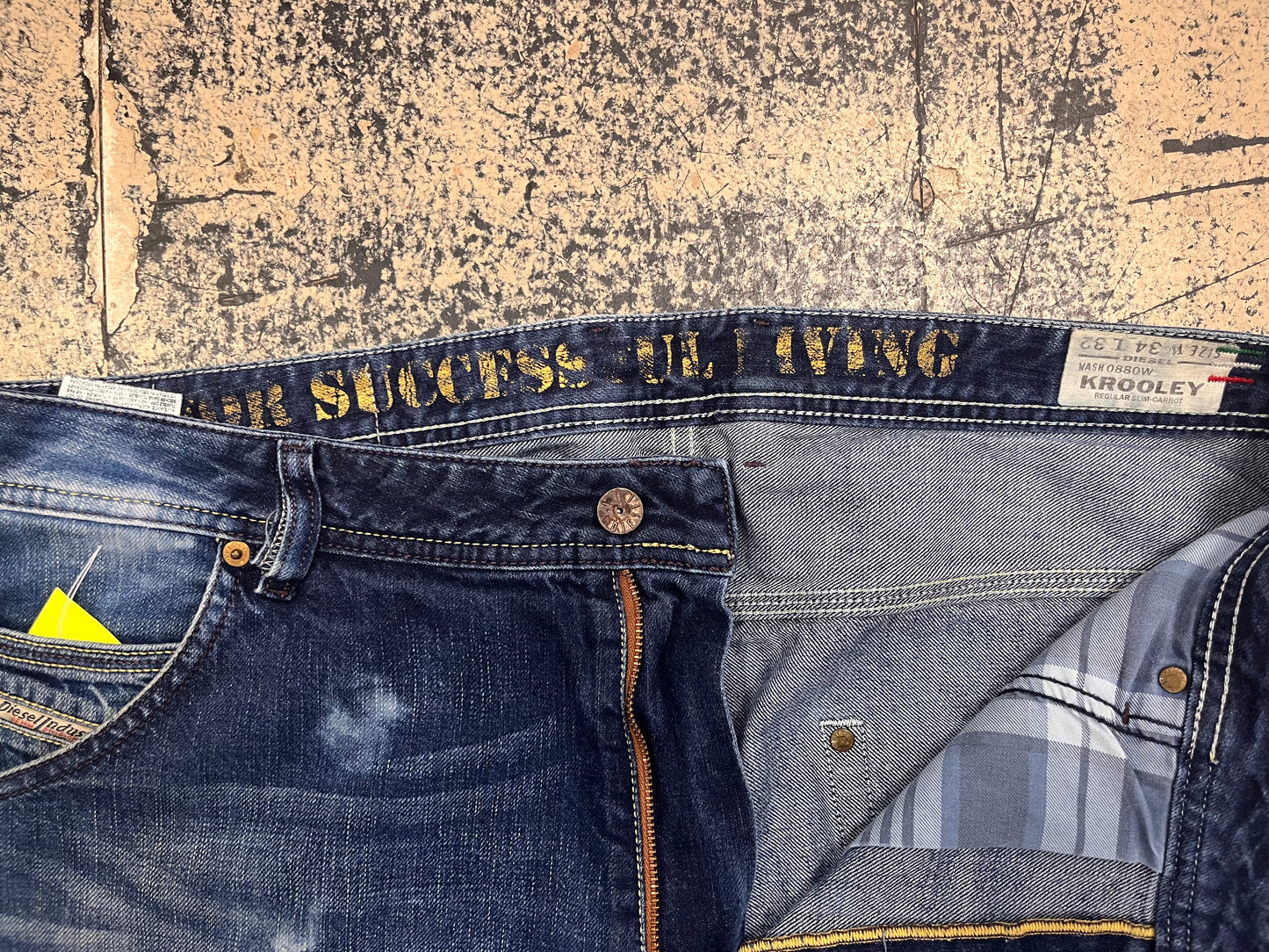 Diesel Jeans 34x32 - Slim Straight/Dark Wash/Distressed