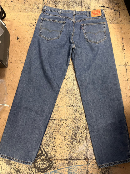 Levi’s 550 Jeans 38x32 - Relaxed Fit/Medium Wash