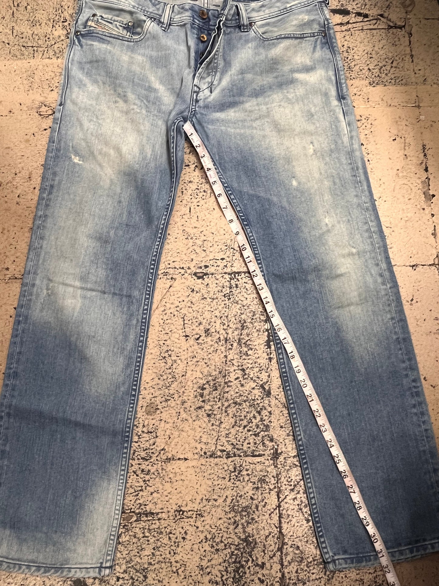 Diesel Jeans 34x30 - Straight Fit/Light Wash/Distressed