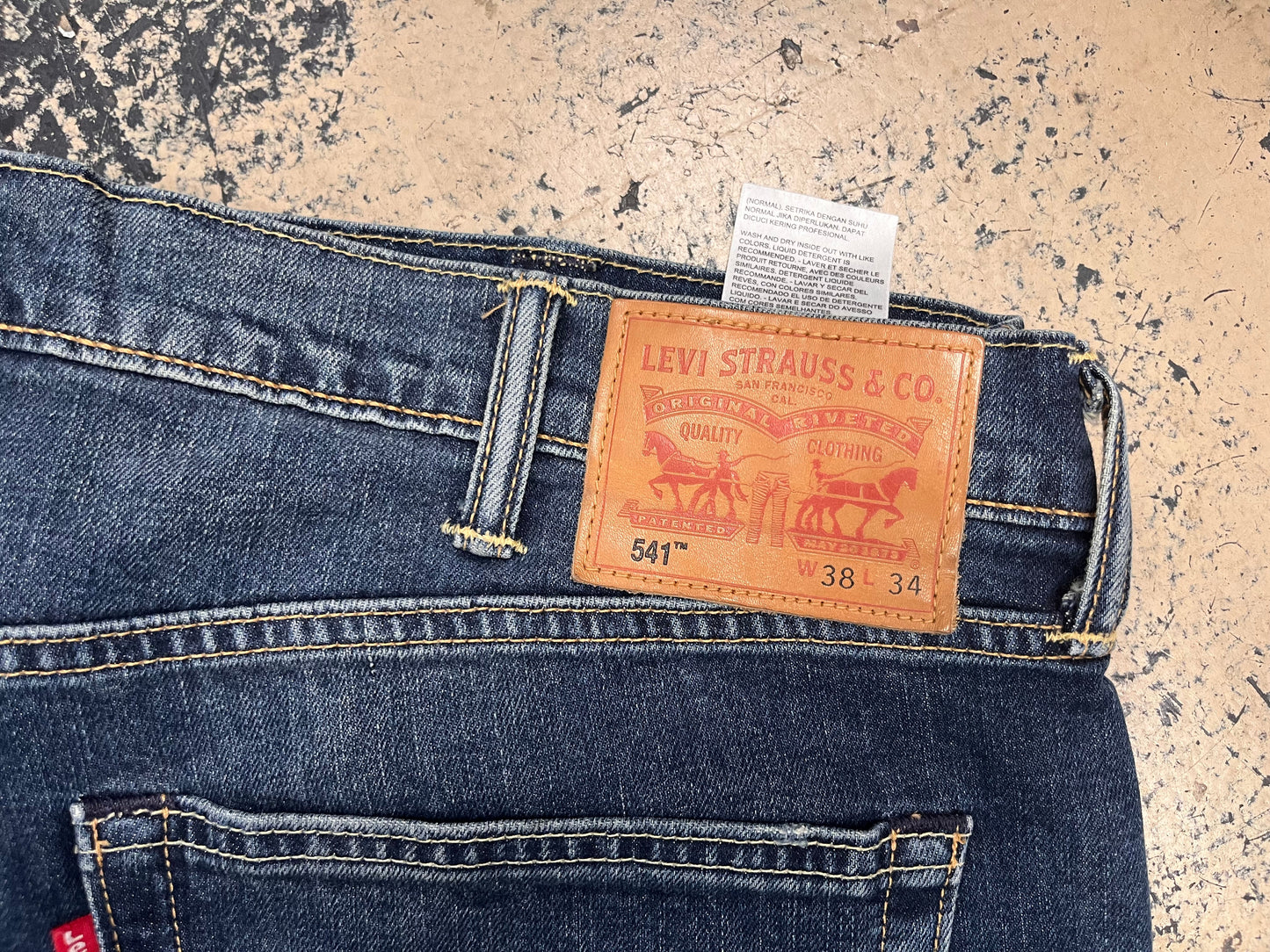 Levi’s 541 Jeans 38x34 - Relaxed Fit/Dark Wash